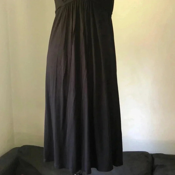 Old Navy Maternity Dress - Picture 3 of 7